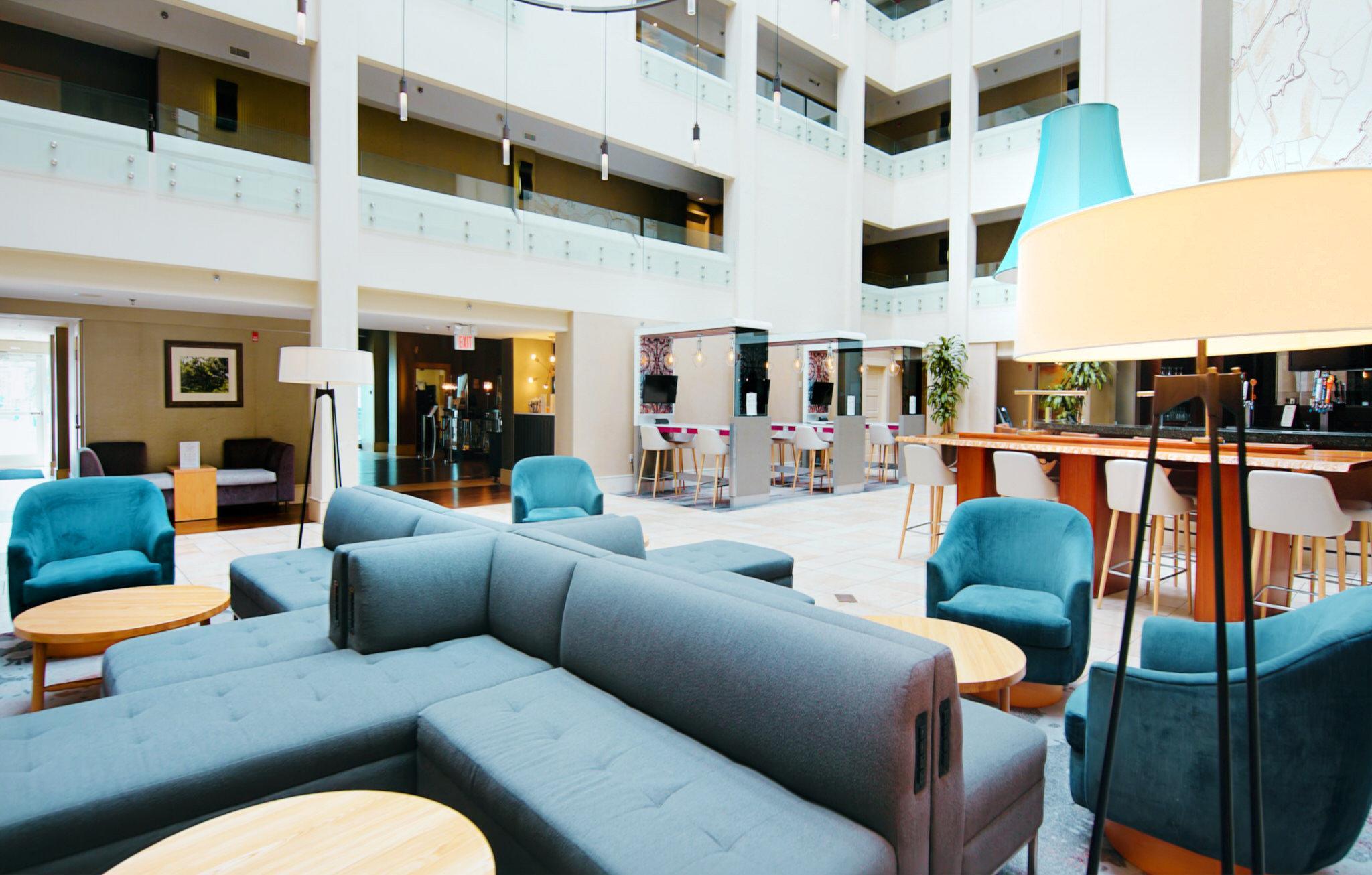 Crowne Plaza Charleston By Ihg Hotel North Charleston Exterior photo