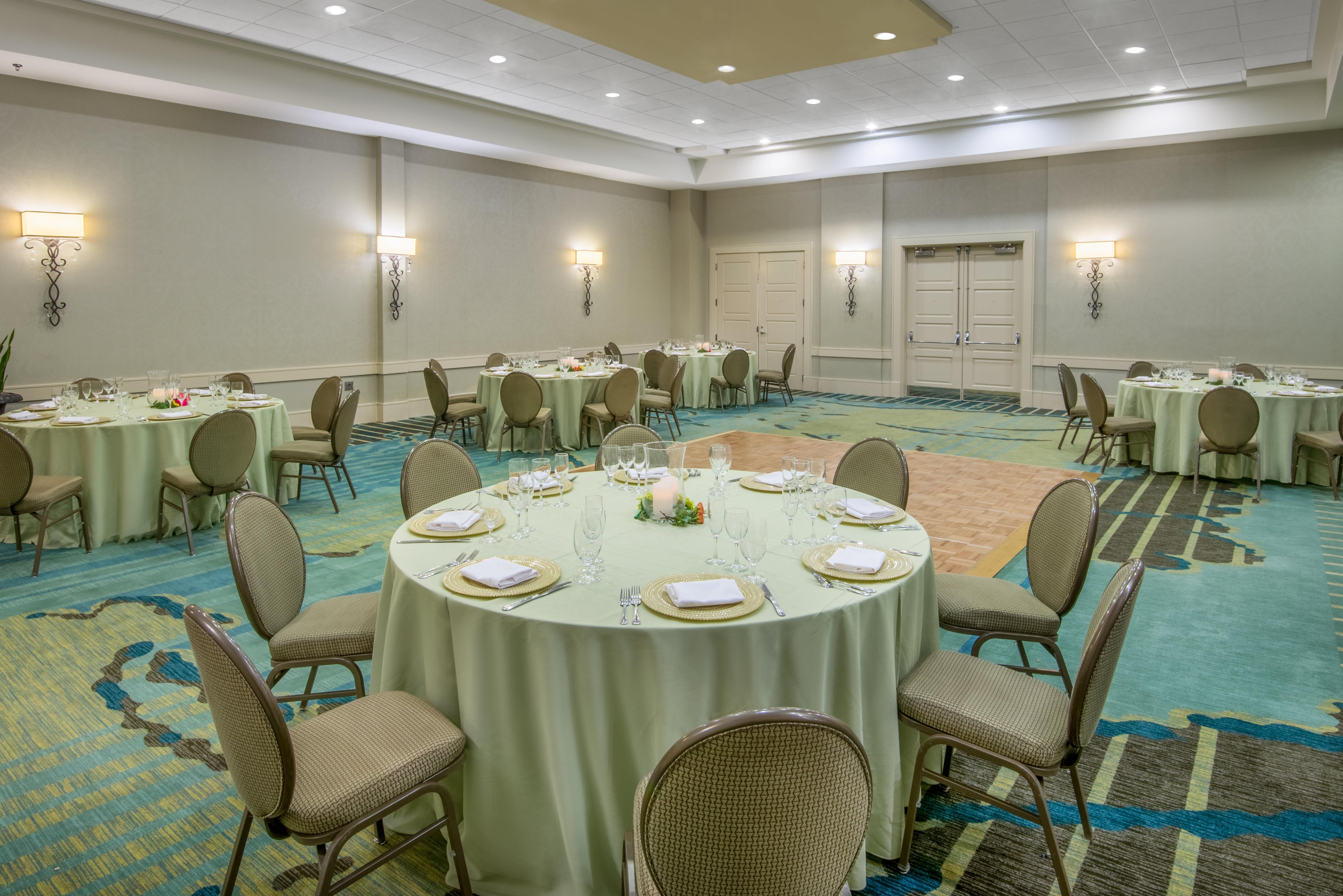 Crowne Plaza Charleston By Ihg Hotel North Charleston Exterior photo